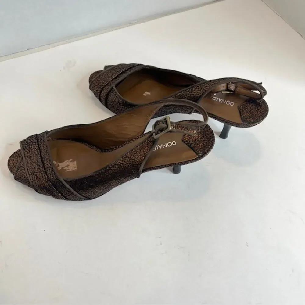 Donald J Pliner Size 8.5 Brown Cracked Metallic Kitten Heels